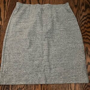 Abercrombie and fitch‎ super cute  grey skirt in size small. new with tags.
